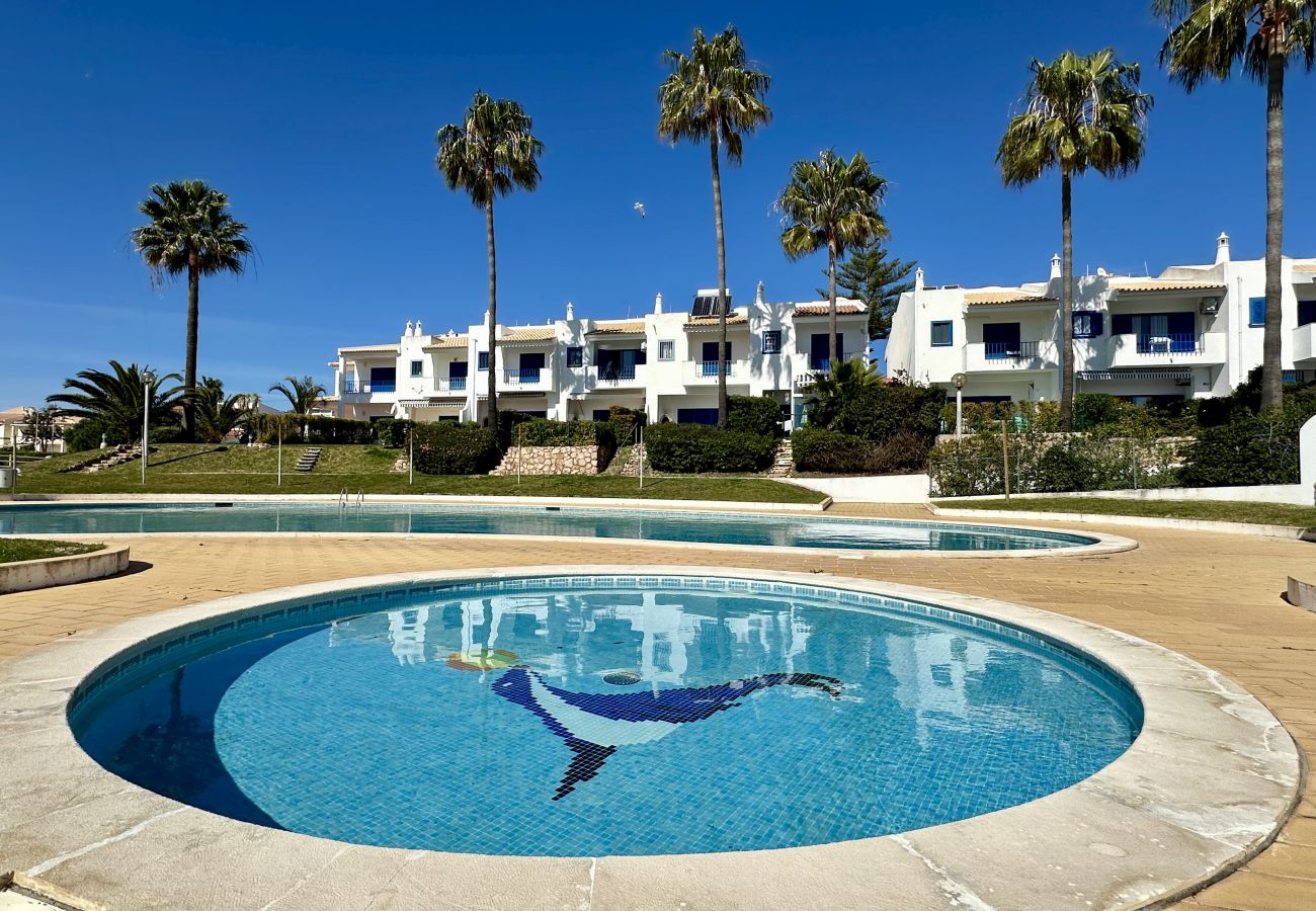 Maison mitoyenne à Albufeira - Jardim da Oura II by Check-in Portugal
