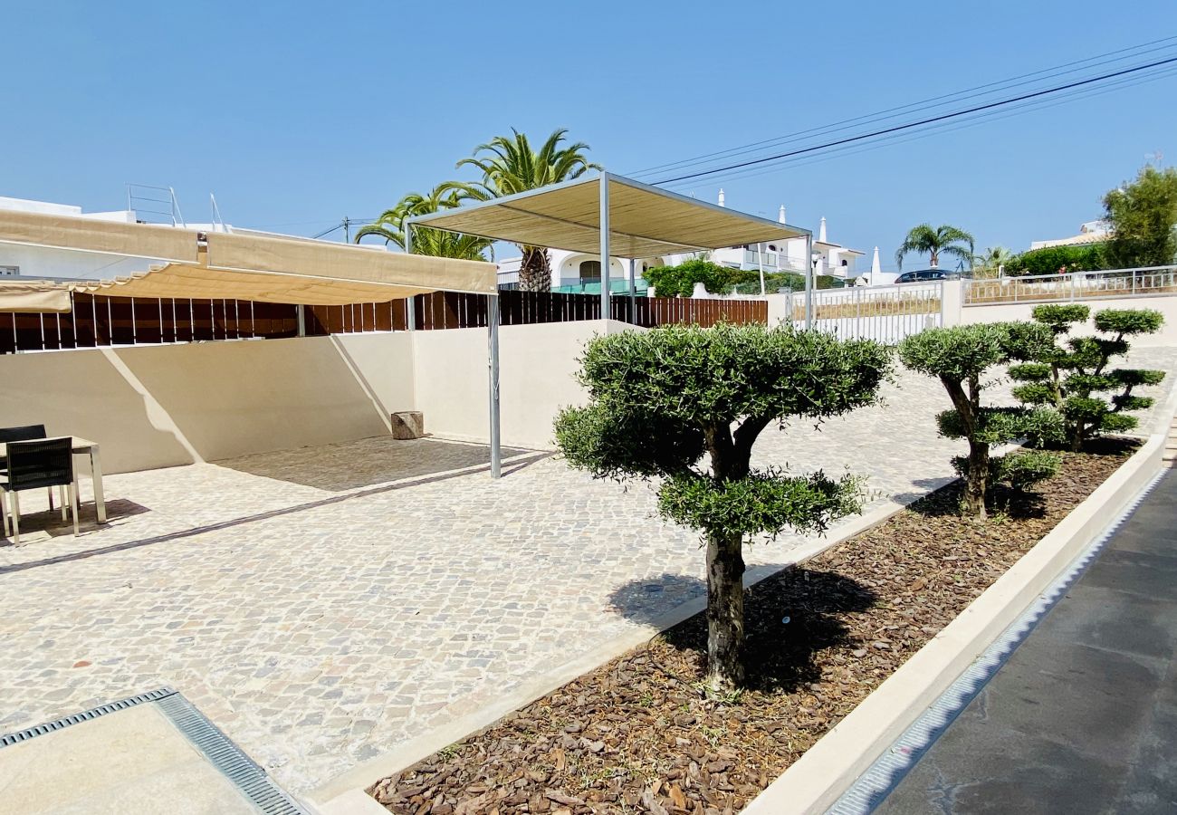 Villa em Quarteira - Otto by Check-in Portugal