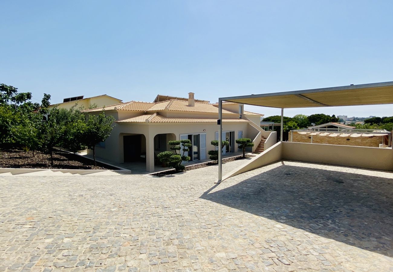 Villa em Quarteira - Otto by Check-in Portugal