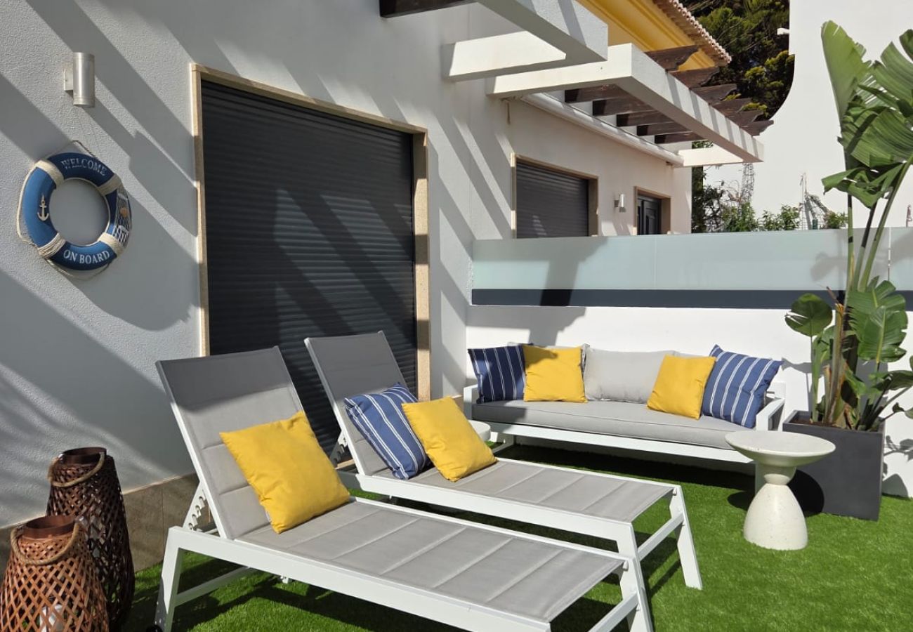 Casa geminada em Quarteira - Lótus by Check-in Portugal